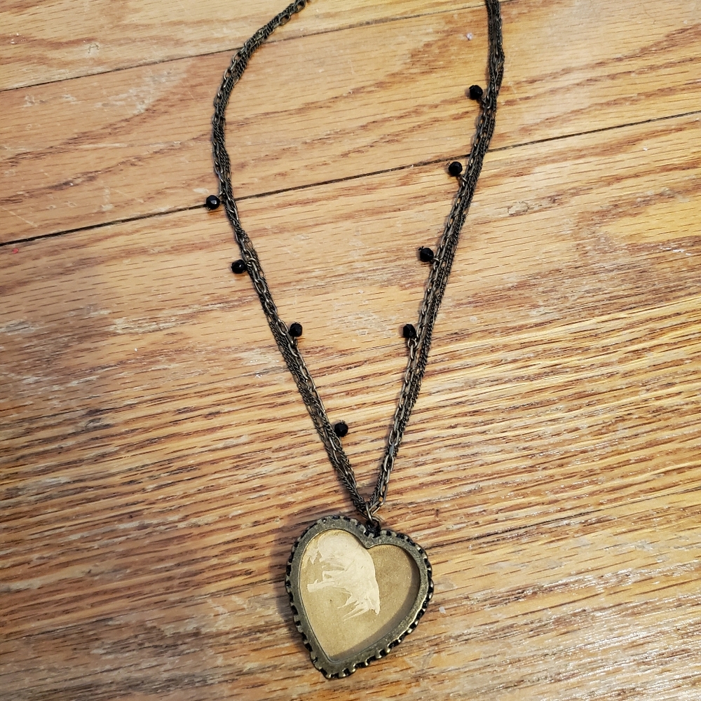 Betsey Johnson cheetah heart necklace - Picture 2 of 4